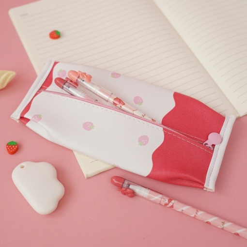 Пенал "Strawberry Milk" D
