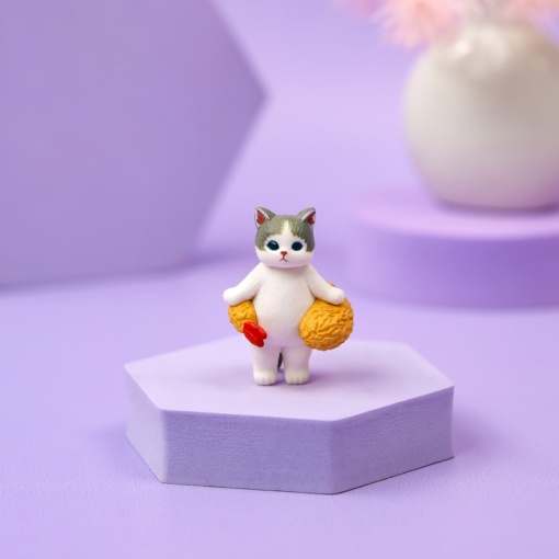Фигурка "Shrimp cat" 5-6 см, в ассортименте 1шт оптом
