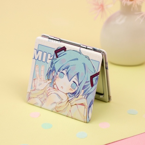 Зеркальце карманное "Miku" №3, 7х7 см