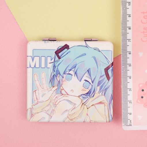 Зеркальце карманное "Miku" №3, 7х7 см