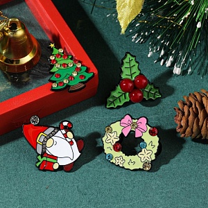 Подарочный набор значков-брошей "Нг Christmas" 4шт